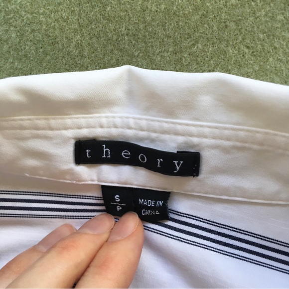 Theory - Classic White & Black Striped Button Down Shirt (Sm) - Picture 6 of 8